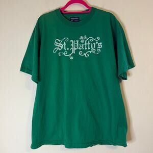 Aeropostal St Patricks Day T-shirt XL Green White Graphic Short Sleeve Irish